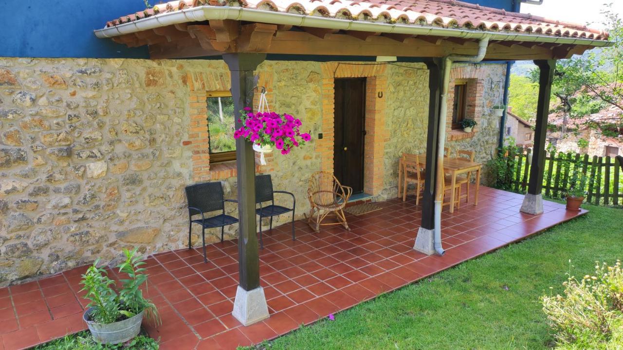 فيلا La Casina De Labra Onís المظهر الخارجي الصورة