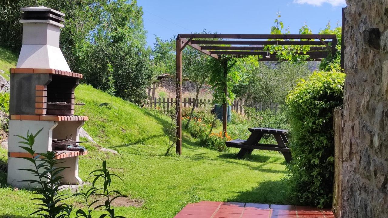 فيلا La Casina De Labra Onís المظهر الخارجي الصورة